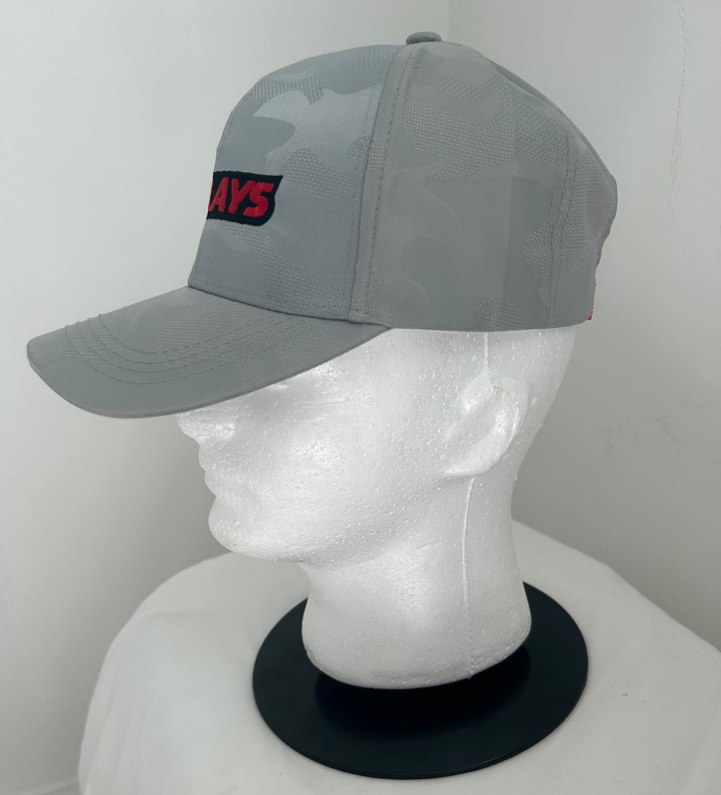 CAMO LIGHT GREY XCLAYS CAP