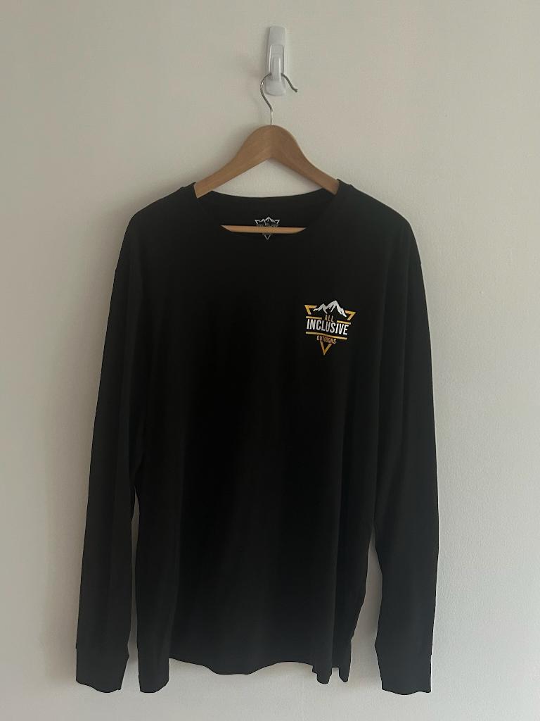 BLACK LONG SLEEVE T SHIRT