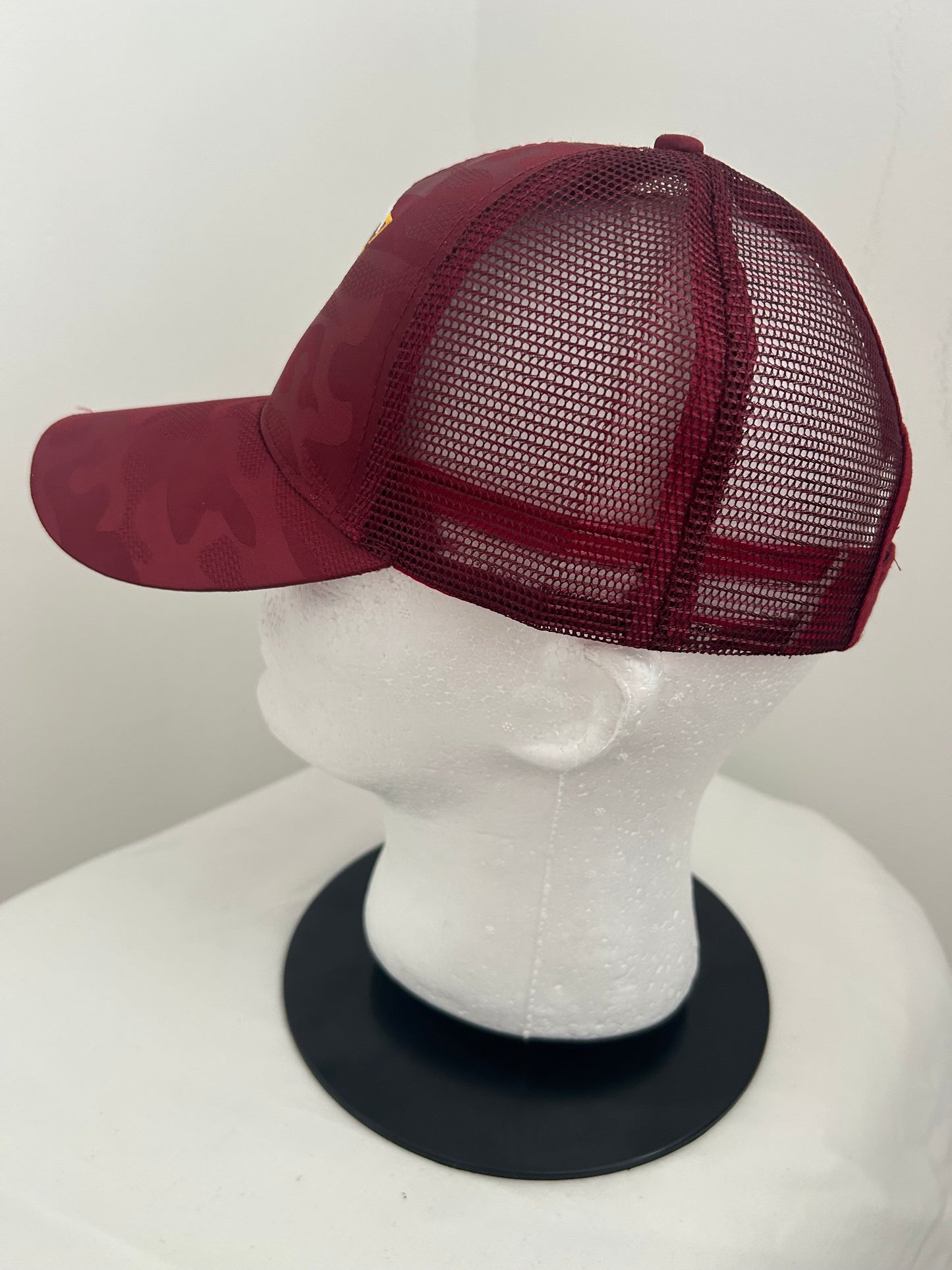 WOMEN'S RED CAP